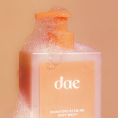 Signature Beaming Body Wash- Mini